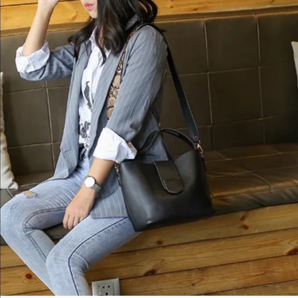 🎉HP🎉🆕2 in 1! VIGGO Bucket Bag